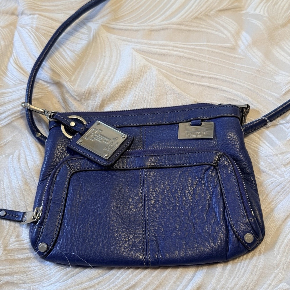 Blue tignanello Leather Purse Handbag Zipper Closure Excellent Condition